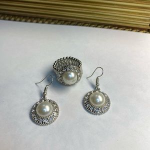 Pearl ring and earrings#650310